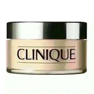NWT Clinique Blended Face Powder - 0.88oz